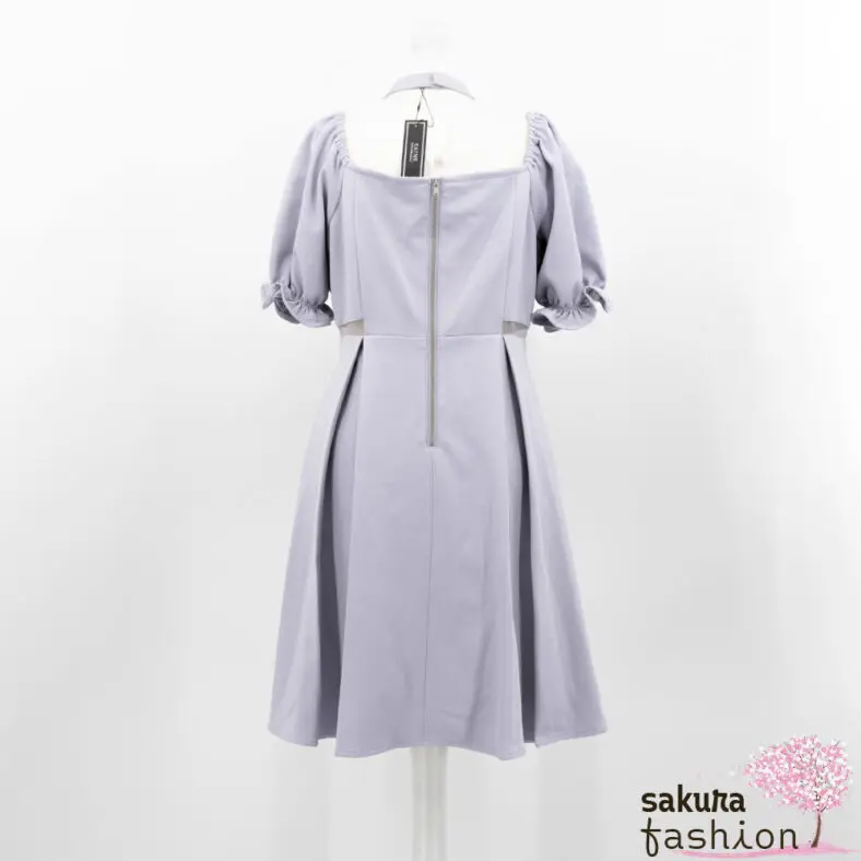 Eat.Me Kleid Grau Rosenknöpfe Weiß Nackenausschnitt Choker Harness Fetischkleid Kurz Mini Japan