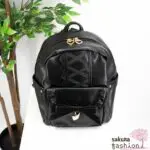 axes femme POETIQUE Kunstlederrucksack Schwarz Mittelgroß Spitze Schnürung Schleife Sanrio Kuromi Metallanhänger Gold Japan Kawaii Feminin kuromi bagpack with charm