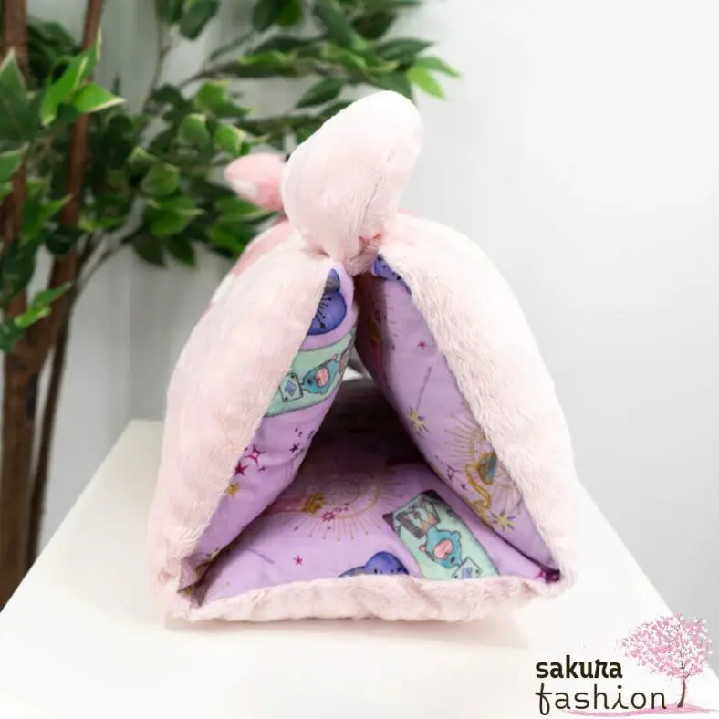 Sentimental Circus 2in1 Kissen Armkissen Sitzkissen Groß Flauschig Rosa Pink Weiß Gepunktet Filzhut Schwarz Weich Kuschelig Stoffhase Shappo Motiv Lila Bunt Japan Kawaii 2WAY Cushion (Welcome to Spica's fortune-telling black cat seat) 30. Sentimental Circus