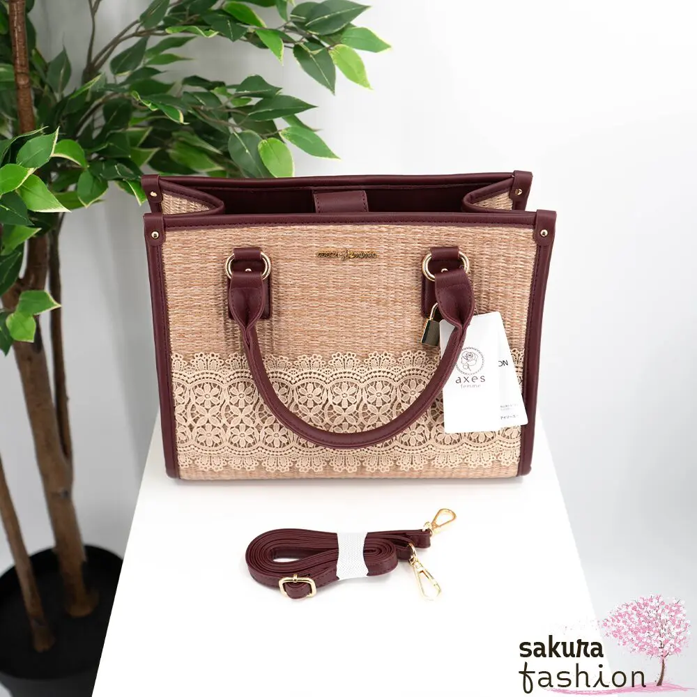Axes Femme Tragetasche Rattan Weinrot Umhängetasche Schlossdetail Gold Spitze Beige Japan Kawaii Feminin trimming design miscellaneous material tote wine red