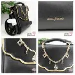 Axes Femme flache Handtasche Kunstleder Orientalischer Stil Schwarz goldfarben Kette Anhänger Logo Umhängetasche Schultertasche Elegant Japan Kawaii Feminin oriental style charm bag black