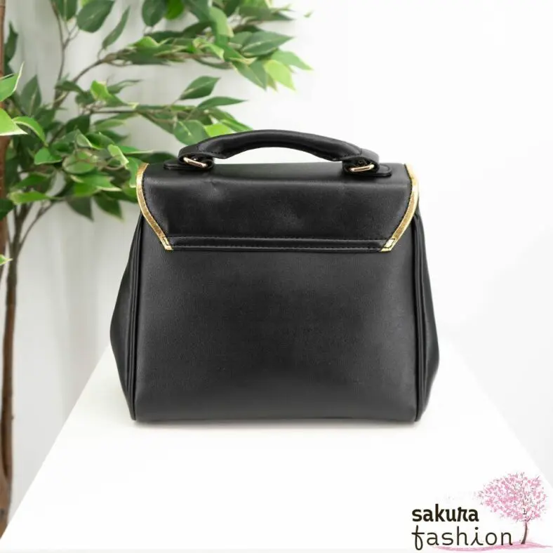 Axes Femme flache Handtasche Kunstleder Orientalischer Stil Schwarz goldfarben Kette Anhänger Logo Umhängetasche Schultertasche Elegant Japan Kawaii Feminin oriental style charm bag black