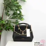 Axes Femme flache Handtasche Kunstleder Orientalischer Stil Schwarz goldfarben Kette Anhänger Logo Umhängetasche Schultertasche Elegant Japan Kawaii Feminin oriental style charm bag black