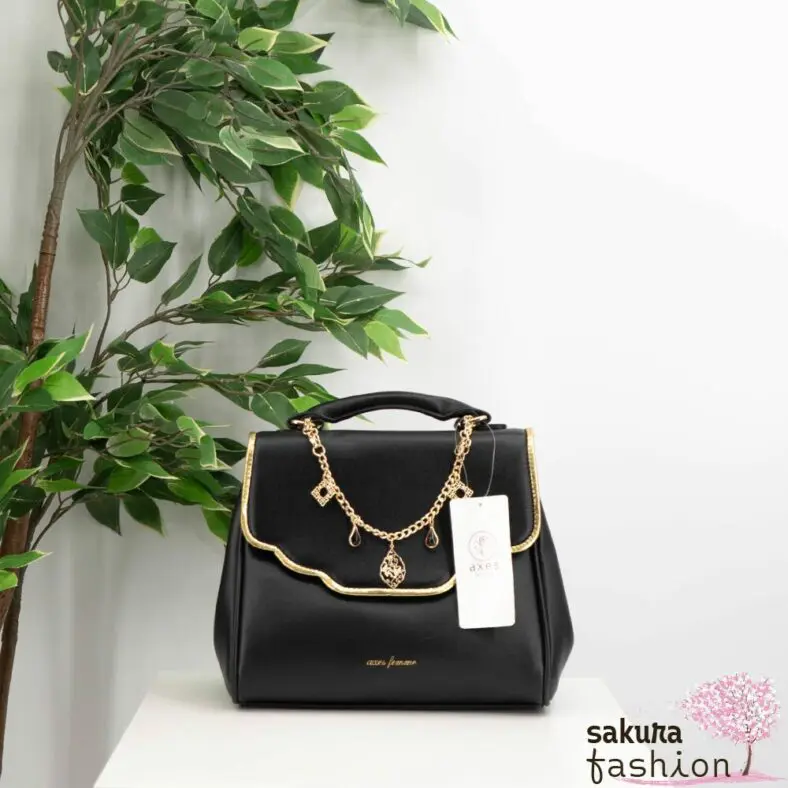 Axes Femme flache Handtasche Kunstleder Orientalischer Stil Schwarz goldfarben Kette Anhänger Logo Umhängetasche Schultertasche Elegant Japan Kawaii Feminin oriental style charm bag black