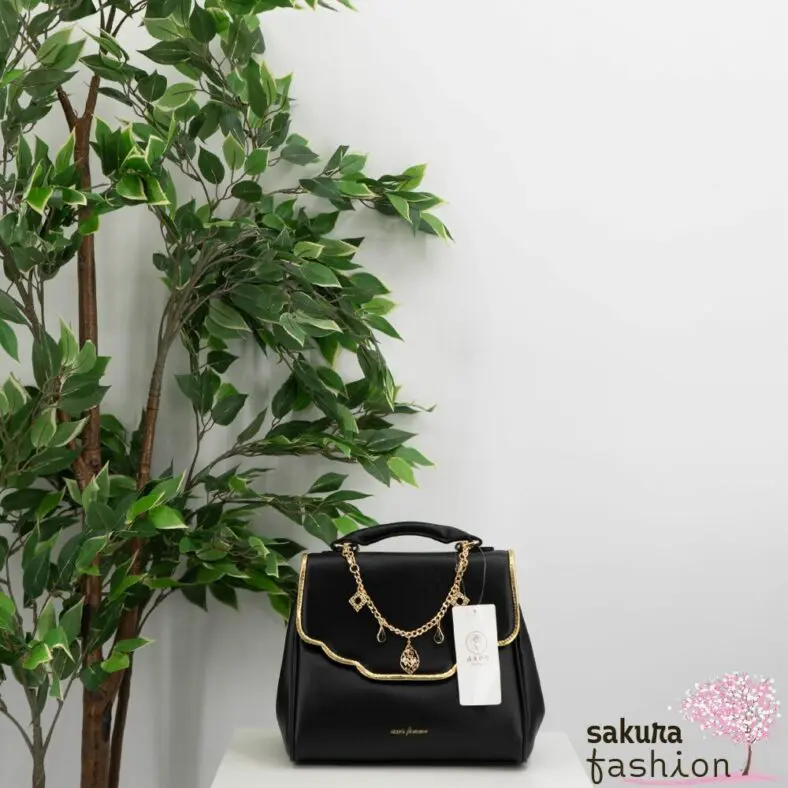 Axes Femme flache Handtasche Kunstleder Orientalischer Stil Schwarz goldfarben Kette Anhänger Logo Umhängetasche Schultertasche Elegant Japan Kawaii Feminin oriental style charm bag black