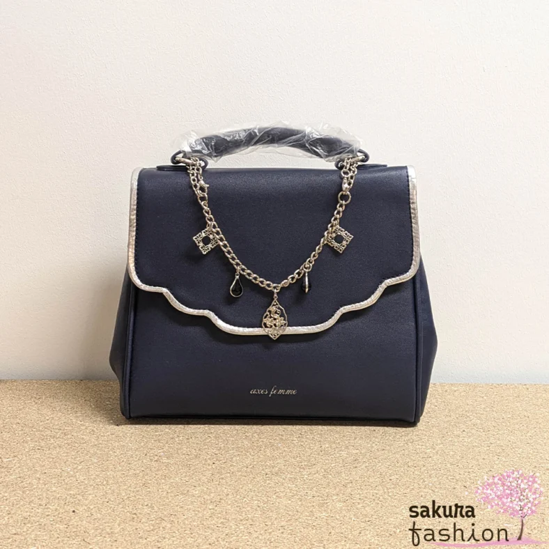 Axes Femme | Handtasche im orientalischen Stil mit Kette und Anhängern | VA612X08 (weiß/marineblau/schwarz) – Bild 2